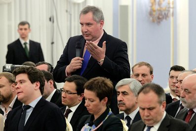 На встрече с представителями Общественного комитета сторонников. Заместитель Председателя Правительства Дмитрий Рогозин.